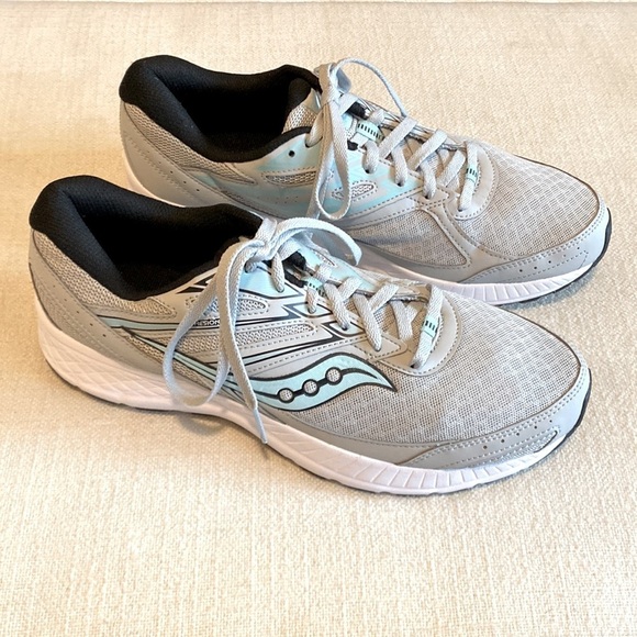 NWOB Saucony Cohesion 13 Versafoam Running Sneakers Size 12 - Picture 2 of 15